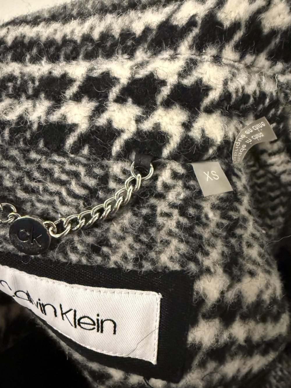 Calvin Klein - Picture 4 of 4